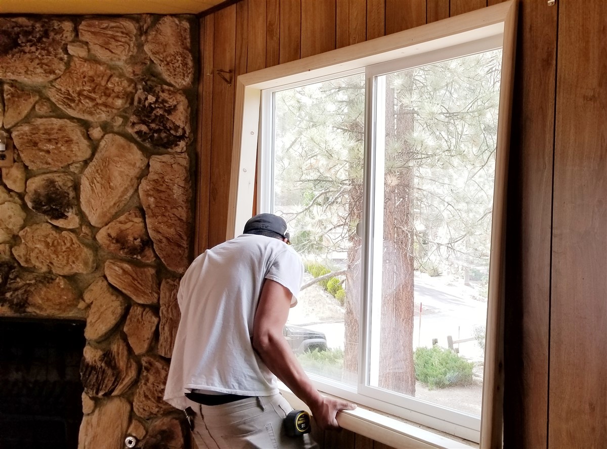 installation pour une fenêtre en bois