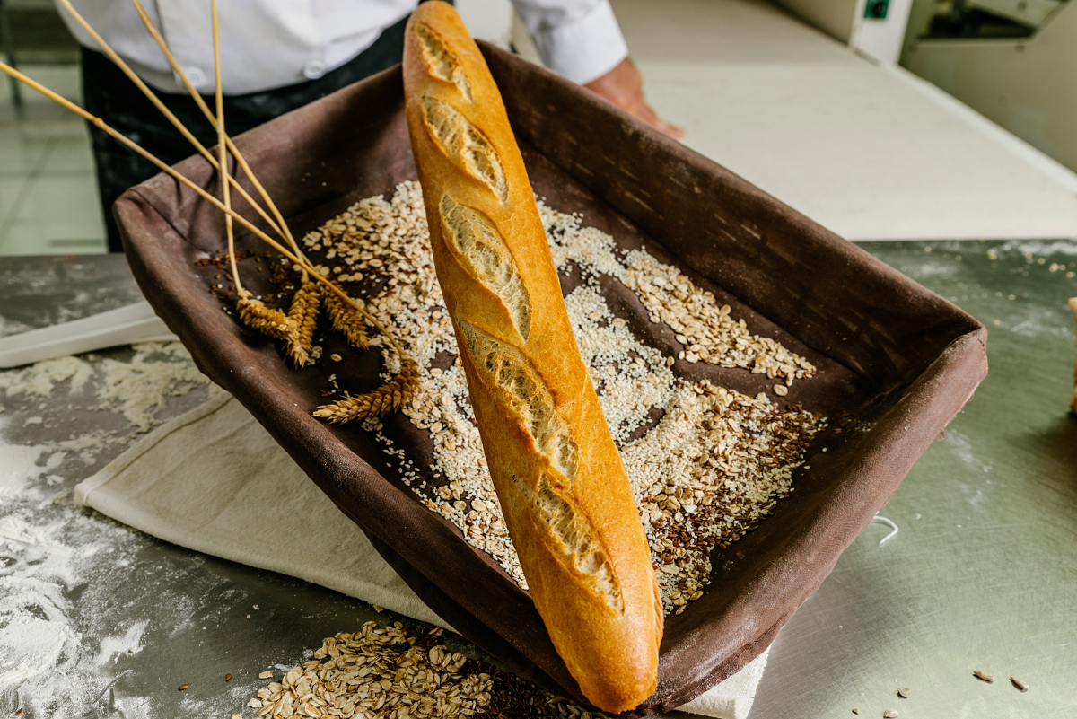 Le poids d’une baguette traditionnelle et son rôle dans la culture gastronomique